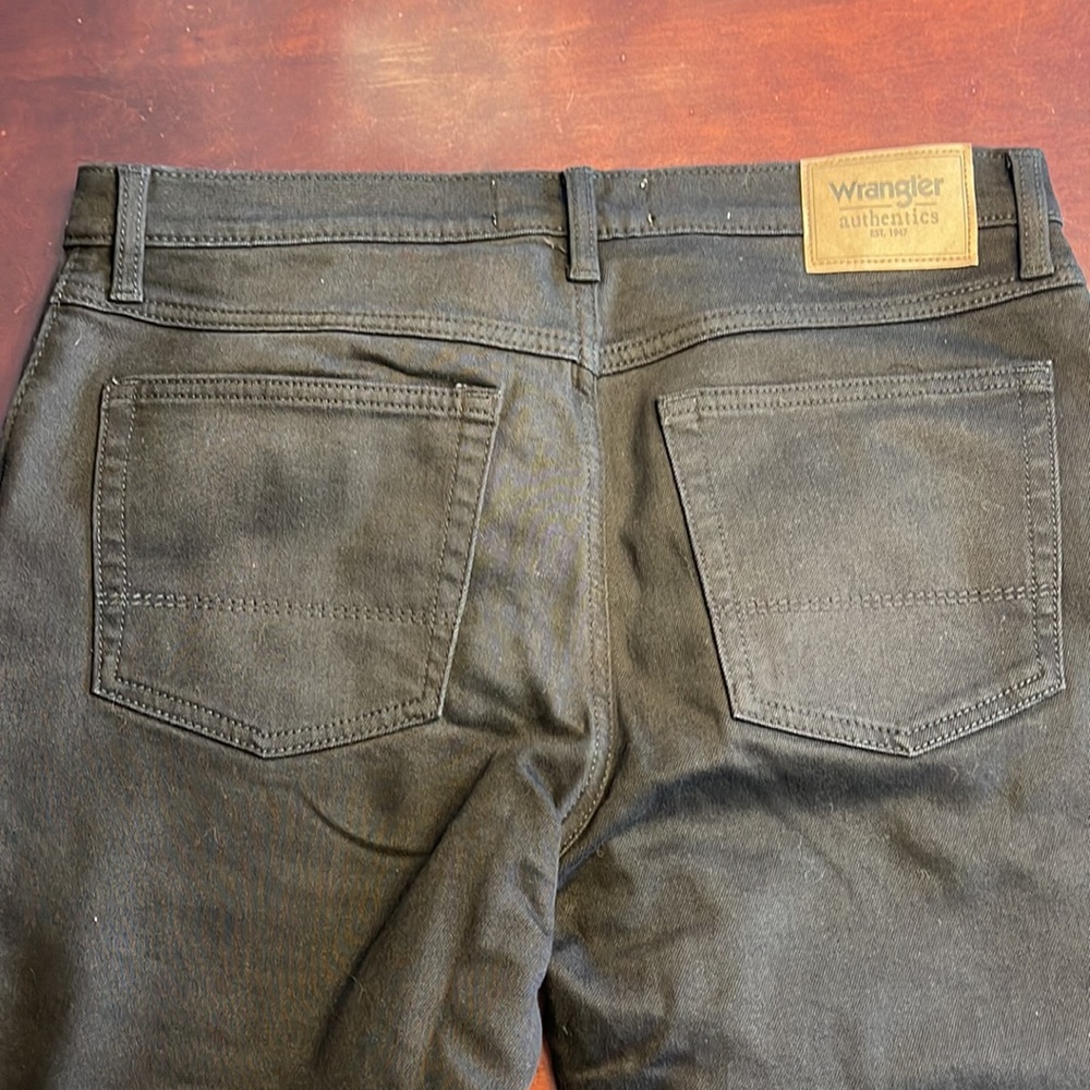 Wrangler lined pants. - Picture 2 of 4